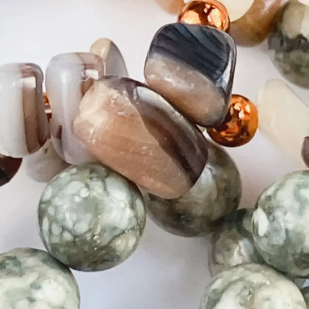 VTG Gemstone Necklace 23.5